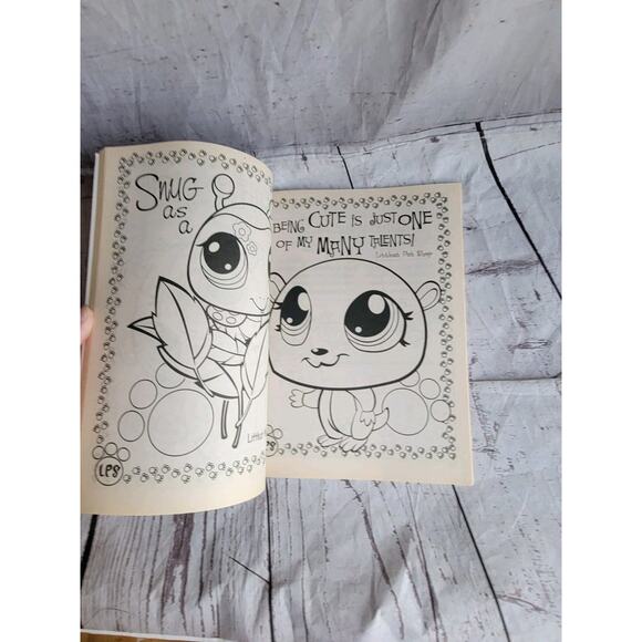 Littlest pet shop Coloring And Activity Book 2011 Unused - Picture 2 of 7